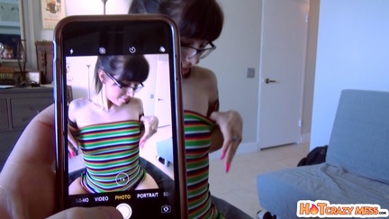 Isabel Moon - Strip Off